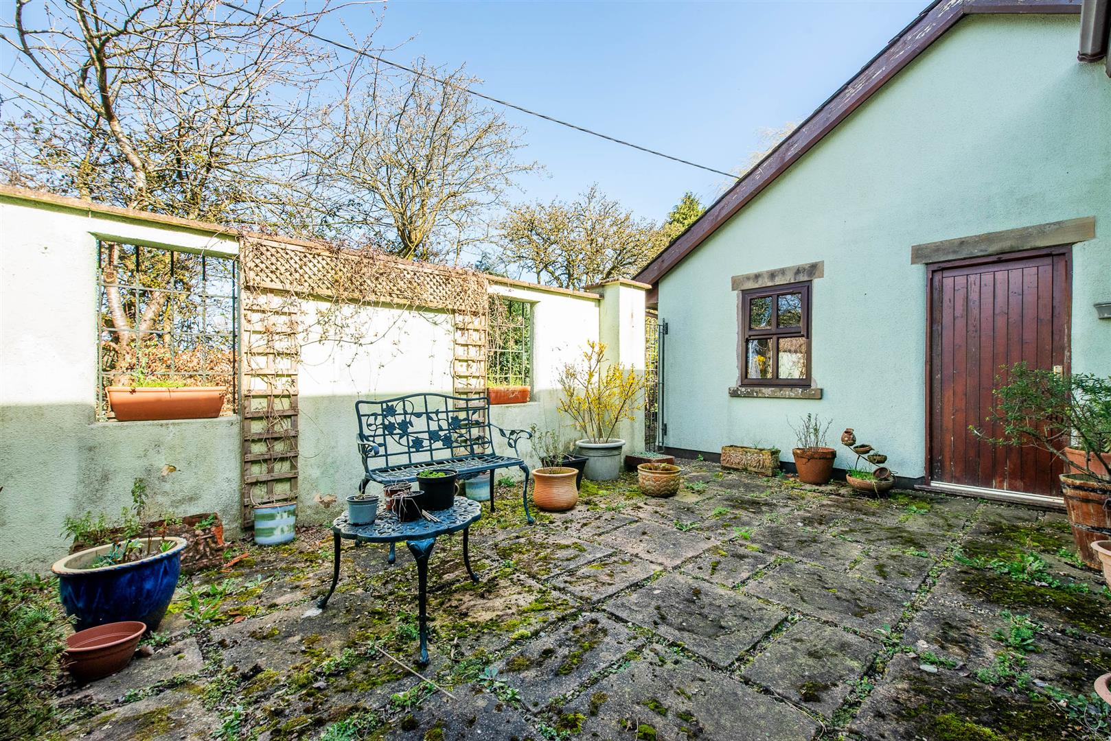 Knoll Lane, Preston